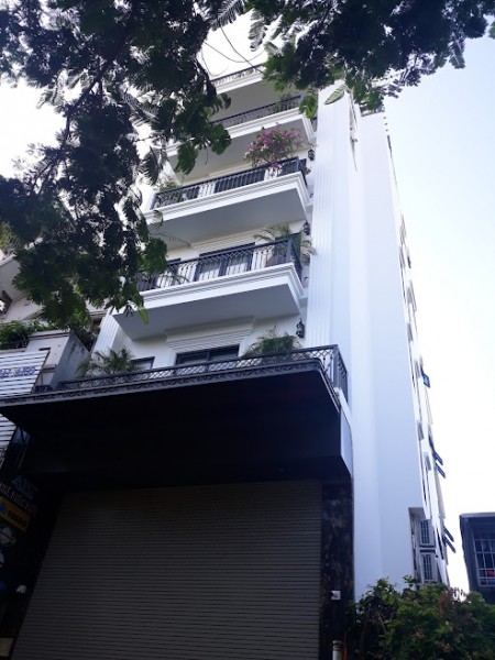 Bán toà nhà văn phòng 9 tầng diện tích sử dụng một sàn 90 m2 Quan Nhân