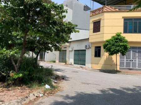 Nhà lô góc ngõ nông đầy đủ công năng cho thuê phòng giá trị cao, sổ đỏ chính chủ