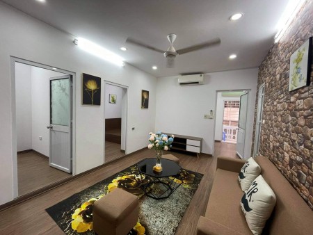 Chủ cần bán nhà pháp lí dầy đủ, Ba Đình, diện tích 108m2, giá 2.4 tỷ, lh 0962296916.