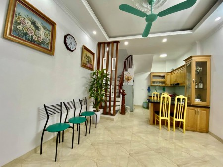 Bán nhà ngõ 4401 Xuân Đỉnh đẹp tự shophouse 5 tầng, đúc 5 tầng, giá tròn 3 tỷ