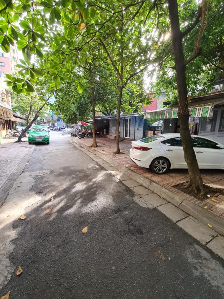 Cần bán gấp nhà ngõ 4 Phương Mai, giá đầu tư siêu lãi 4 tỷ, thương lượng