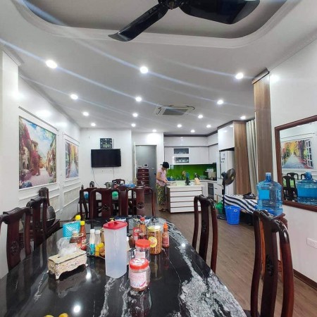 Cần bán gấp nhà liền kề tại KĐT Văn Khê diện tích sử dụng 112m2, 5 tầng, giá bán 9.7 tỷ
