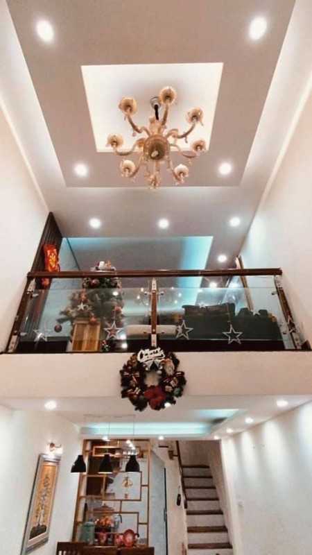Bán nhà phố Hoàng Mai kinh doanh tốt ô tô đỗ cửa, dtsd 55m2, giá 5.7 tỷ