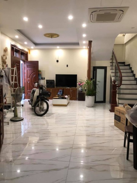 Bán nhà đẹp 2 thoáng, Bát Khối, Long Biên 54/82M, 4 tầng, mặt tiền 4.8m, giá 3.7 tỷ.