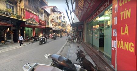 Mặt phố Hà Trung, Hoàn Kiếm, phố chuyên doanh Vàng bạc và Ngoại tệ, giá bán 34 tỷ