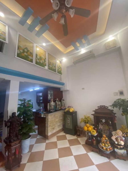 Bán nhà Cổ Nhuế, giá bán 2.95 tỷ, 5 tầng, view nhìn ra phố, tặng nội thất, lhcc