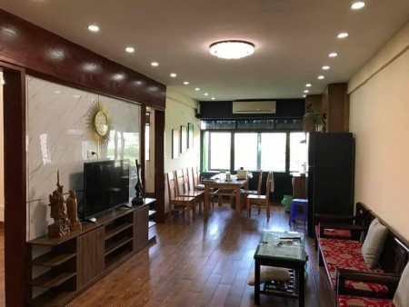 Bán CHCC căn góc, nội thất đẹp! Nhà A5 view hồ Đền Lừ, diện tích 85m2, 3 phòng ngủ, giá 2.55 tỷ