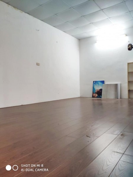 Bán nhà mặt phố Hào Nam diện tích 350m2 3 tầng mt 10m giá chỉ 82 tỷ