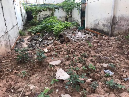 Mặt đường kinh doanh, Bán lô đất TT Viện Khoa Học Nông Nghiệp, dt 81m2, mặt 5m chỉ 4.9 tỷ