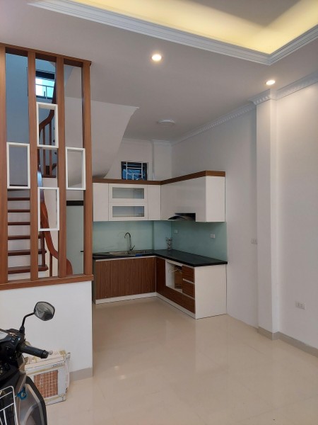 Bán nhà ở ngay, ô tô, Thái Thịnh 1, Tây Sơn, Chùa Bộc, Đống Đa, dt 36m2, 4 tầng, giá 3.7 tỷ