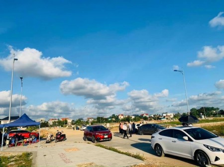 Đất Nền Đại Đô Thị Đông Sơn tiện ích xung quanh đủ, đường lớn, vỉa hè rộng
