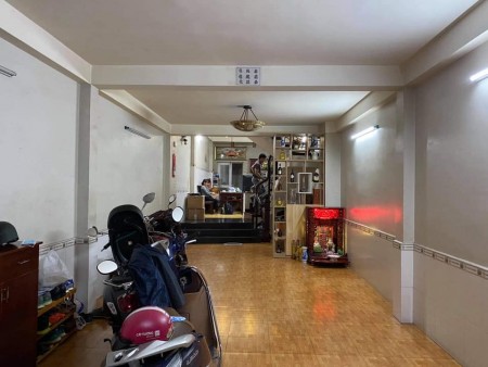 Chính chủ bán nhà mặt tiền chợ hạnh thông tây, làm CHDV 4 tầng, dt 90m2, giá bán 13,8 tỷ