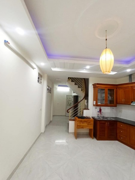 Nhà Đẹp Tố Hữu, Lô Góc, diện tích 37m2, 3 tầng, mặt tiền 4.2m giá 2,15 tỷ