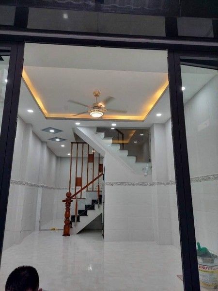 Nhà hẻm Lý Thánh Tông Quận Tân Phú, diện tích 40m2, 2 phòng ngủ, giá 4,6 tỷ