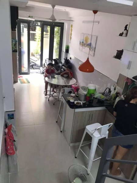 Nhà đường Vườn Lài, Quận Tân Phú diện tích 23m2, 2 phòng ngủ, giá 3,8 tỷ