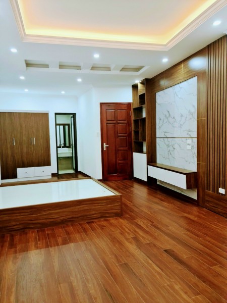 Bán nhà nguyên căn đẹp full nội thất lô góc ngõ Vũ Tông Phan giá bán 4 tỷ 5