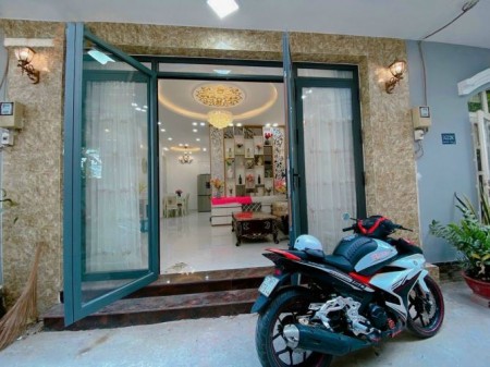 Bán Nhà Định Công Thượng diện tích sử dụng 45m2 có 3,95 Tỷ 20m ra đường ô tô tránh