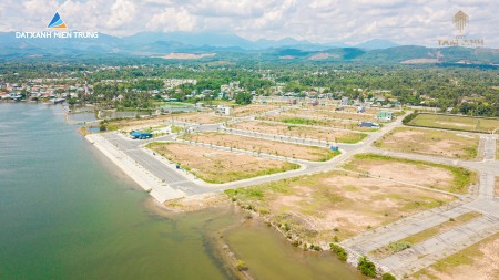 Sở hữu lô đất view sông sất Quốc Lộ 1A chỉ với 100 triệu, pháp lí hoàn thiện