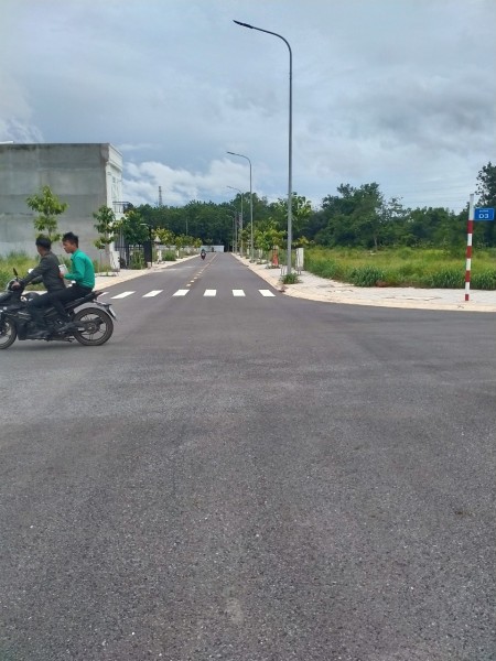 Đất Mỹ Phước 2 đường lớn, kinh doanh giá bán 690 triệu đất đã có sổ hồng riêng