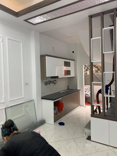 CHỈ CÒN 2 CĂN cuối cùng trong chuỗi 9 căn nhà Phúc Lợi MỚI CỐNG 5 tầng sang trọng, giá 2 tỷ