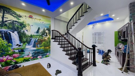 Bán nhà riêng phố Chùa Láng, Nguyễn Chí Thanh, Đống Đa, dt 40m2, 4 tầng giá 4 tỷ