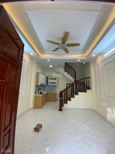 Nhà đẹp Thạch Bàn Long Biên, dt 58m2, 5 tầng, giá 2.7 tỷ, 50m, ra phố Thạch Bàn bán nhanh trong tháng