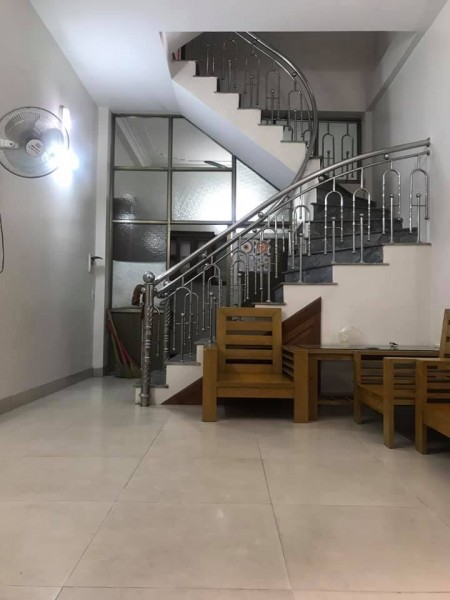 Bán nhà nguyên căn gần phố đi bộ ra sân vận động Mỹ Đình, đường Lê Quang Đạo giá 2.75 tỷ Từ Liêm