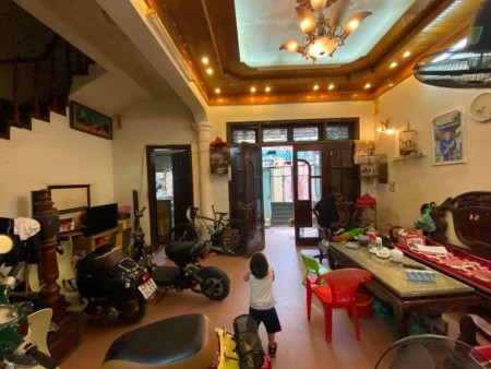 Siêu Hiếm: Diện Tích 100m2, Mặt tiền 8m, gara ô tô, kinh doanh sầm uất, nán nhà ĐỊnh Công, giá 8 tỷ
