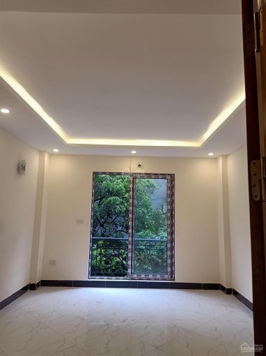 Cần bán nhà mặt Đại Kim Hoàng Mai dt 33m2, 5 tầng, giá bán 3 tỷ