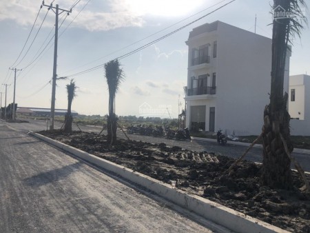 Cần tiền bán gấp miếng đất Bình Chánh, đường Đoàn Nguyễn Tuấn, diện tích 92.5m, sổ hồ riêng