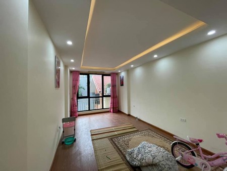 Bồ Đề Long Biên nhà đẹp ở ngay lô góc 3 thoáng giá còn 3,3 tỷ, hỗ trợ mùa dịch