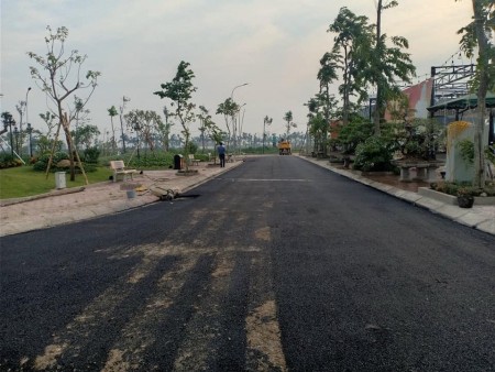 Bán gấp lô đất 100m2 tại V - Green City Phố Nối Hưng Yên, giá 13 triệu/m2