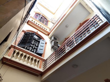 Bán nhà vườn Giải Phóng 2 mặt thoáng, gần phố, yên tĩnh, giá bán chỉ 4.1 tỷ, lhcc