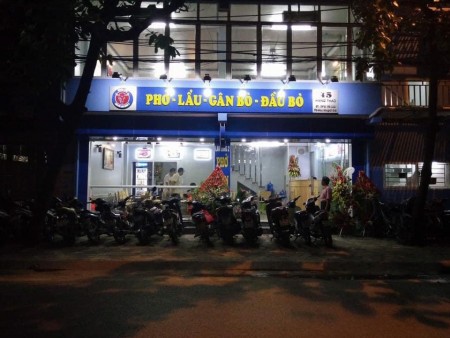 CC cho thuê nhà mặt phố Hàng Thao - Nam Định, dt 135m2, vỉa hè rộng, LH 0944596256