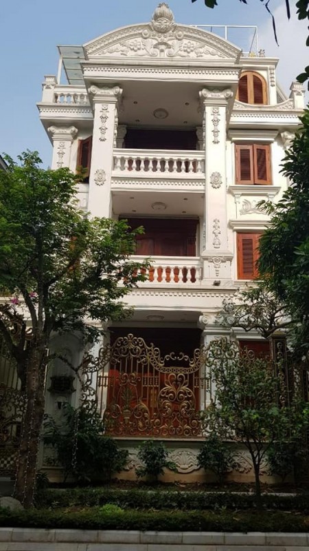 Bán biệt thự vị tí đẹp nhất khu đô thị Việt Hưng căn góc 2 mặt phố, tầm nhìn rộng