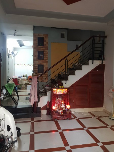 Cấn bán nhà 1 trệt 3 lầu Lũy Bán Bích, Tân Phú, rộng rãi, thoải mái, giá 5.5 tỷ
