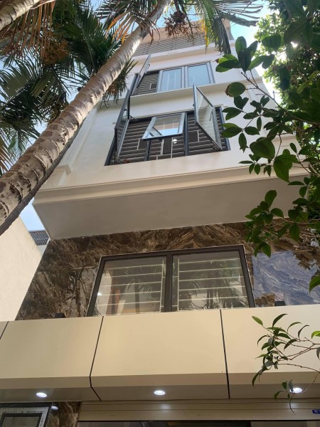 Nhà mới đẹp Linh Đàm, Hoàng Mai 41m2, giá 3.8 tỷ. Gần phố, gần hồ, ở sướng