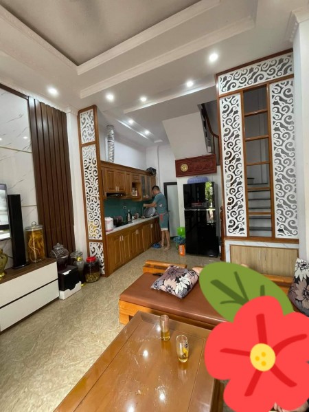 Bán phá giá nhà Hai Bà Trưng gần diện tích sử dụng 25m2, giá 1.95 tỷ đẹp sát phố