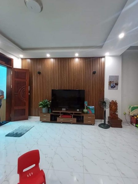 Bán nhà Xuân Thủy, 6 tầng 58m2, thang máy, kinh doanh, giá 10.2 tỷ, LH:0947068686