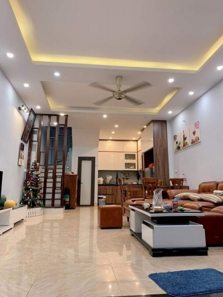 Cực hiếm, cực độc, Siêu phẩm phố Hoàng Văn Thái, MT 70 m2 , Giá cực mềm 6,5 Tỷ