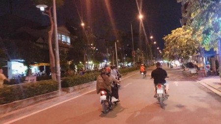 Đi đến slide 4