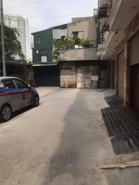 Bán nhà Thanh Xuân Khương Đình, lô góc sát chung cư Five Star ô tô ngõ thông