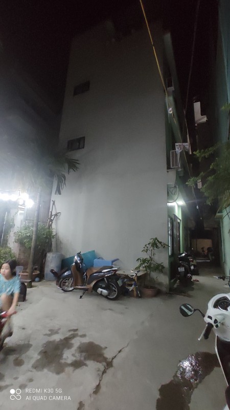 Bán loạt nhà full công năng ở ngay thích luôn, giá chỉ hơn 3 tỷ, Bát. Khối, Long Biên