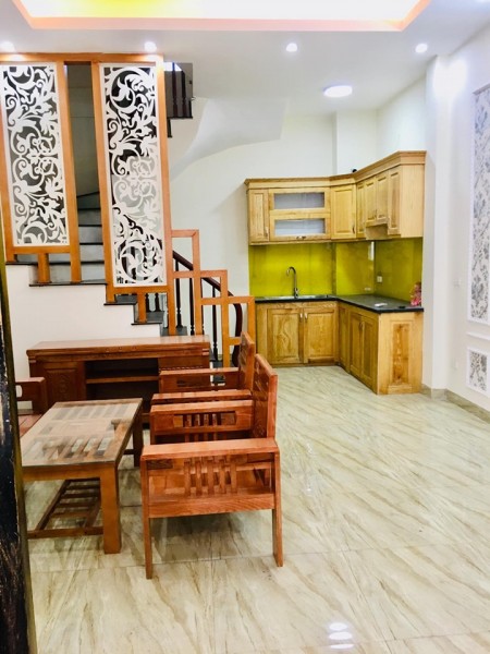 Bán gấp nhà phố Hồng Mai Hai Bà Trưng 5 Tầng nội thất đẹp, nhỉnh 2 tỷ lh 0817750699