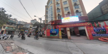 Cần bán nhà An Dương, 1 phút ra hồ tây, 5 tầng, giá bán 2.65 tỷ, lhcc