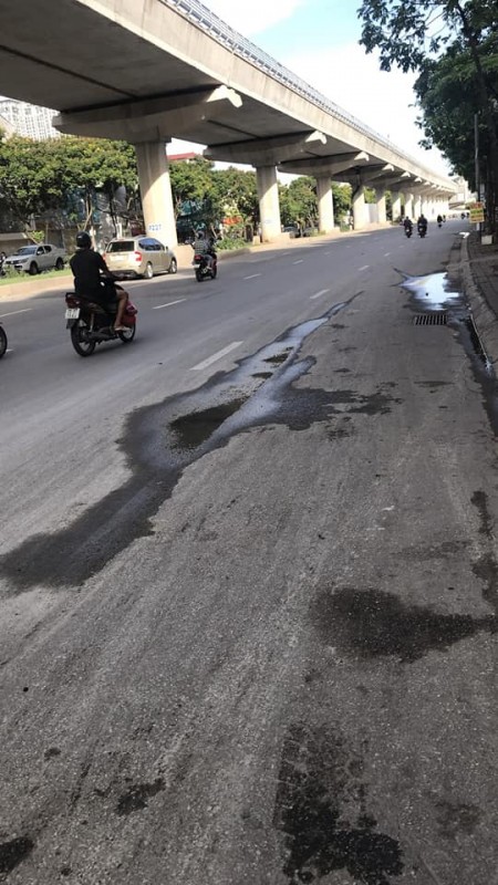 Bán nhà nguyên căn mới lung linh Hồ Tùng Mậu, đt 33m2, 5 tầng, mt 4m giá 4.7 tỷ, lh 0975513371