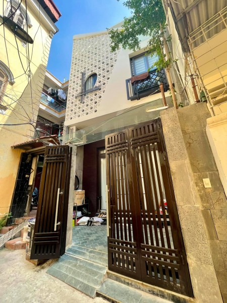 Bán nhà nhỉnh 4 tỷ, có ngay homestay trung tâm Đống Đa ngõ 3 gác 30m ô tô tránh