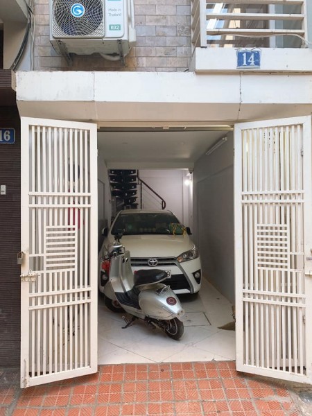 Bán nhà phố Trường Chinh, Đống Đa, nhà đẹp thoáng sáng, diện tích 33m2, giá bán 2.4 tỷ