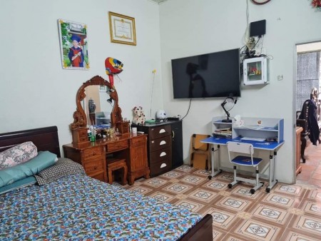 Bán gấp nhà hiếm rẻ chắc đẹp ở luôn Tứ Hiệp Thanh Trì ngõ nông 50m MT 5m chỉ nhỉnh 2,35 tỷ.