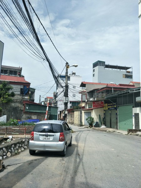 Bán đất mặt ngõ 68 Nguyễn Văn Linh - Thạch Bàn 2 Ôtô Tránh 75m2, 4.5m MT, giá 5.78 tỷ.